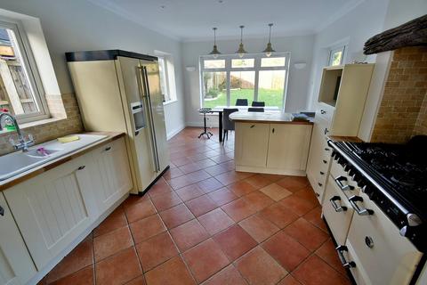 4 bedroom detached house for sale, New Road, West Parley, Ferndown, BH22