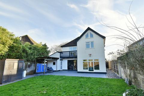 4 bedroom detached house for sale, New Road, West Parley, Ferndown, BH22