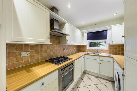 4 bedroom private hall to rent, Millbrook Road East, Southampton, Hampshire