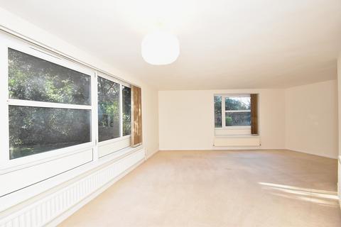 2 bedroom apartment for sale - Heathside, WEYBRIDGE, KT13