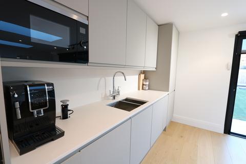 30 Cherry Walk, Grays, RM16 4UN