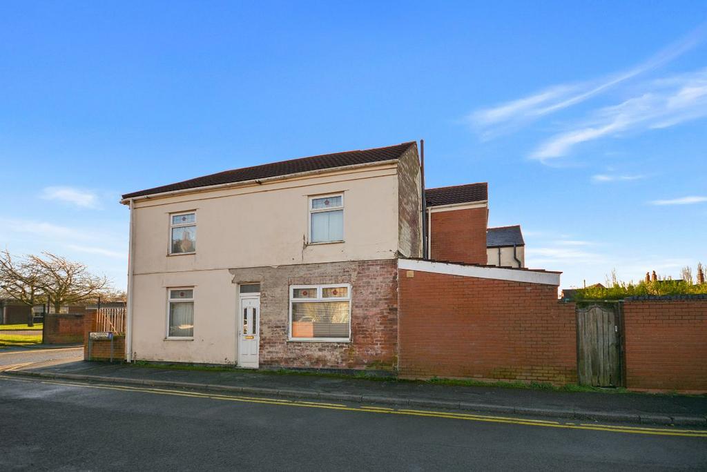 Cobden Street, KirkbyinAshfield 3 bed detached house for sale £189,995