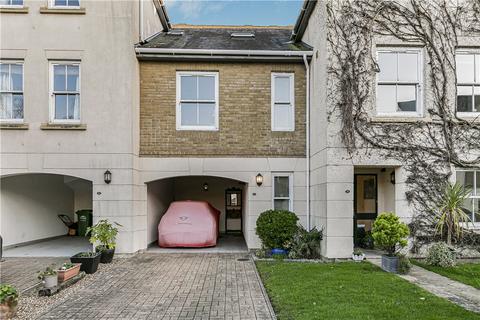 4 bedroom terraced house for sale, Wraysbury Gardens, Staines-upon-Thames, Surrey, TW18