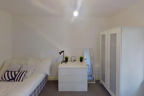 undefined, Flat 3, 122 Foxhall Road, Forest Fields, Nottingham, NG7 6LH