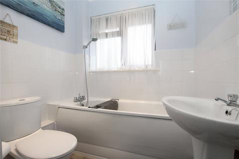 36 Surlingham Close, London, SE28 8NE