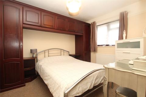 36 Surlingham Close, London, SE28 8NE