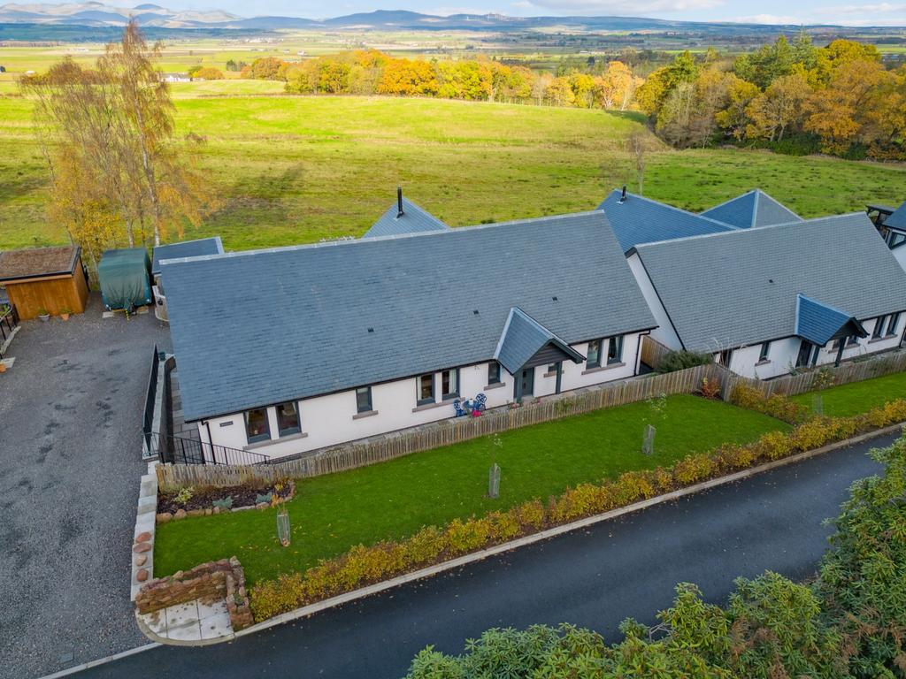Glentirranmuir, Burnside, Kippen, Stirlingshire, FK8 3HT 4 bed detached