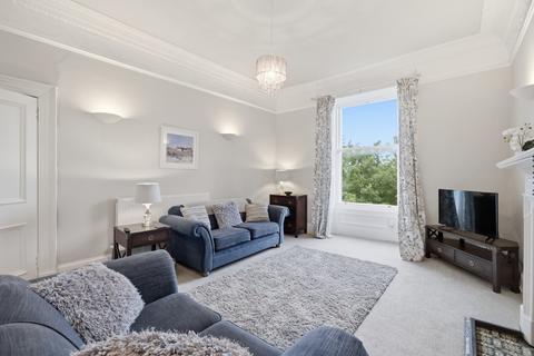2 bedroom flat to rent, Royal Crescent, Edinburgh, EH3