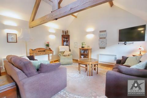 1 bedroom barn conversion to rent, Puxton Road, BS24