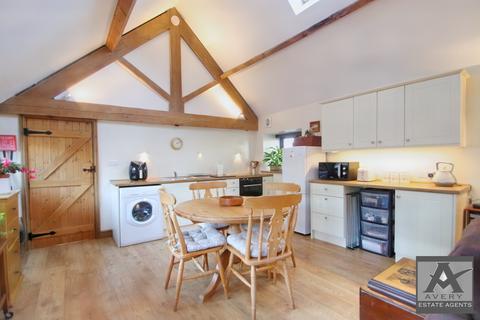 1 bedroom barn conversion to rent, Puxton Road, BS24