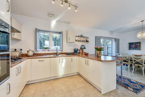 4 bedroom detached house for sale, Goswell Square, Alton, Hampshire