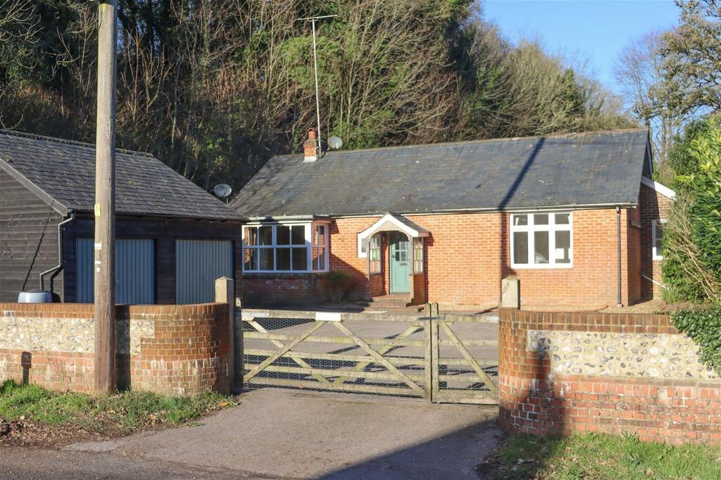 West Meon, Meon Valley 4 bed detached bungalow for sale £699,950
