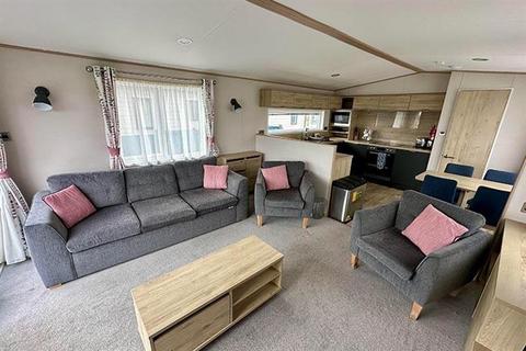 3 bedroom lodge for sale, Mill Rythe Coastal Village Hayling Island, Hampshire PO11