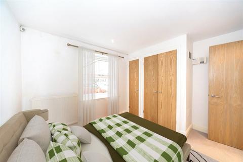 1 bedroom apartment for sale, Baylis Mews, Amyand Park Road, Twickenham, TW1