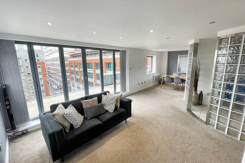 2 bedroom penthouse to rent, Fleet Street, Birmingham B3