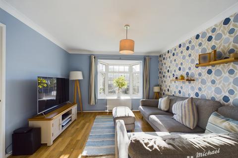 203 Cotefield Drive, Leighton Buzzard, LU7 3DT