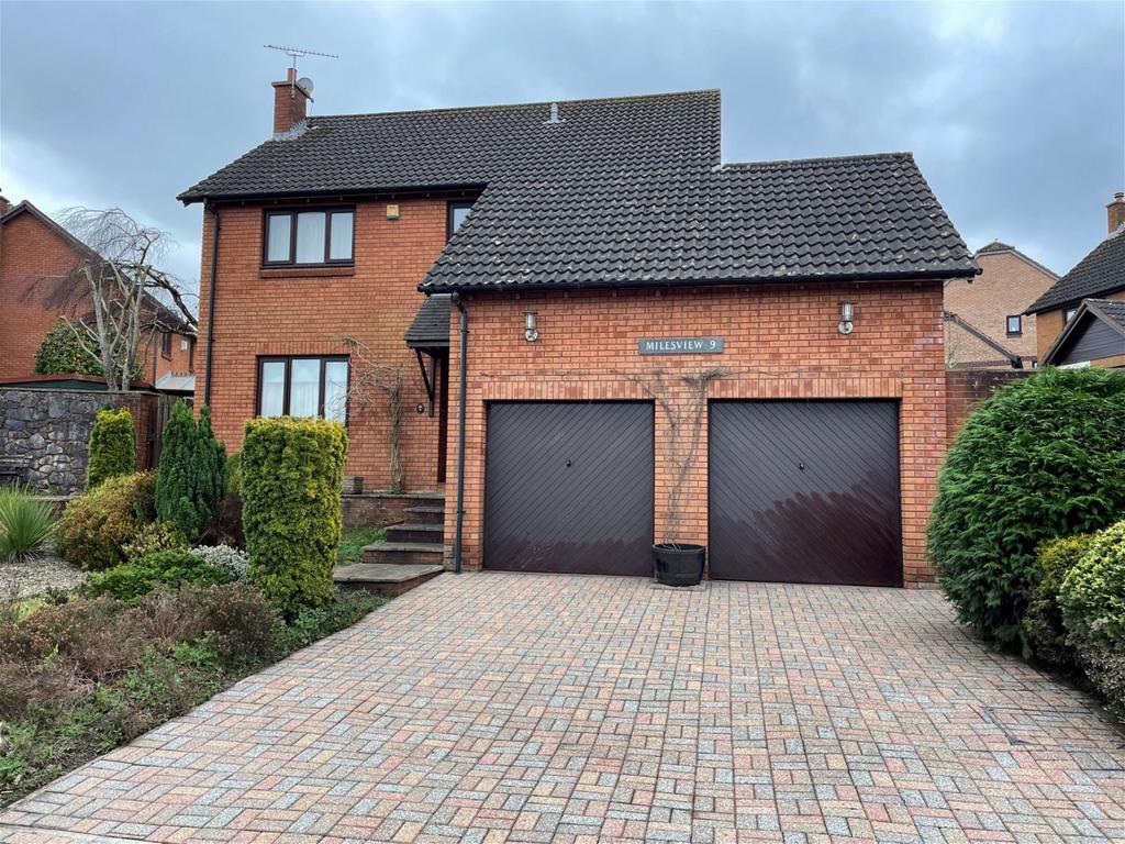 Hawthorn Close, Newton Abbot 4 bed detached house for sale £425,000