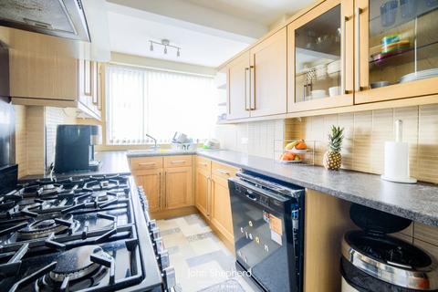 3 bedroom semi-detached house for sale, Langley Hall Road, Solihull, West Midlands, B92