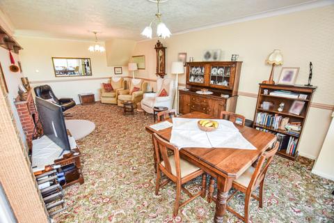 Taranaki Hillcrest Road, Horndon On The Hill, Stanford-le-hope, SS17 8LR