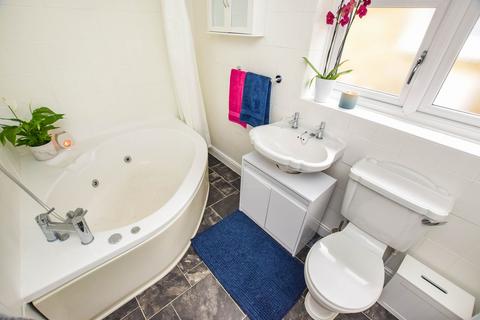 143 Lampits Hill, Corringham, Stanford-le-hope, SS17 9AG