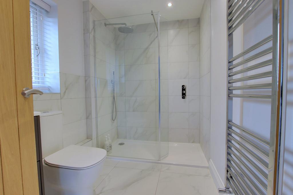 Ensuite   bedroom two