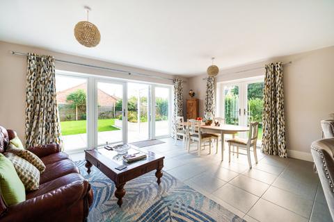 Prenton House Broad Street, Hartpury, Gloucester, GL19 3BN
