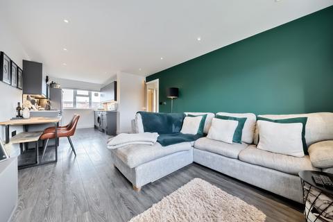 182a Worplesdon Road, Guildford, GU2 9UY