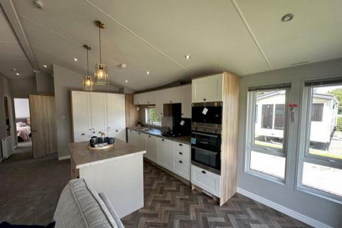 2 bedroom lodge for sale - Six Arches Country Park, Scorton PR3