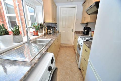 3 bedroom flat for sale - Canterbury Street, South Shields