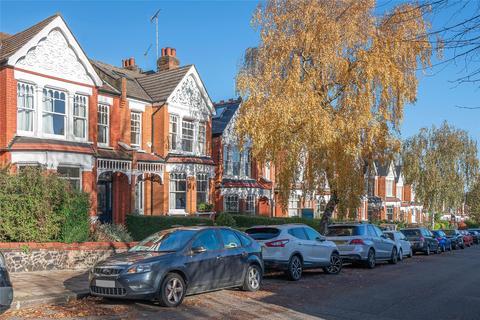 38 Cecil Road, London, N10 2BU