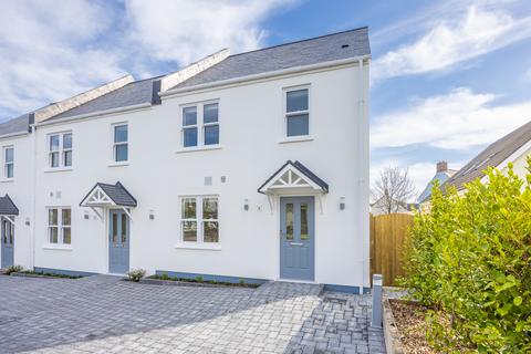 3 bedroom end of terrace house for sale, La Couture, St. Peter Port, Guernsey