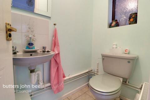 8 Appledore Grove, Stoke-on-trent, ST6 6XH