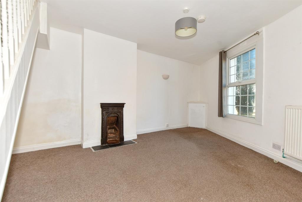 Ashley Avenue, Cheriton, Folkestone, Kent 2 bed end of terrace house