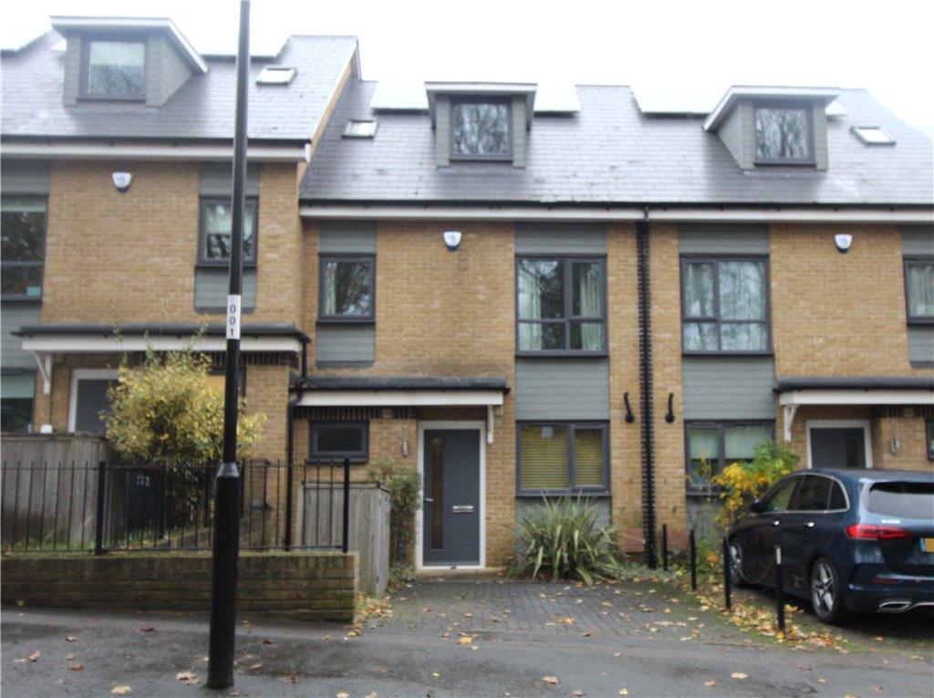 Stanhope Road, Croydon, CR0 3 bed terraced house to rent £2,200 pcm