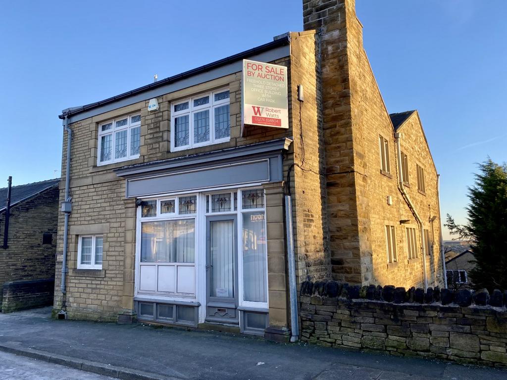 Stony Lane, Eccleshill, Bradford, BD2 Detached house for sale £230,000