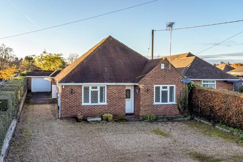 3 bedroom bungalow for sale - Chapman Lane, Flackwell Heath, High Wycombe, HP10