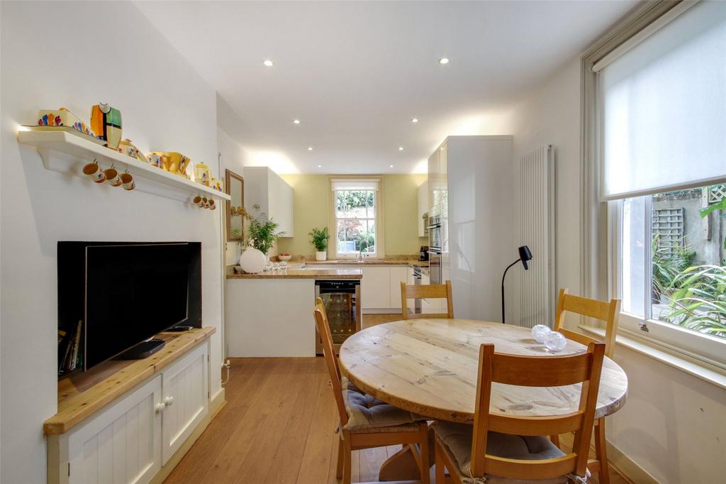 Kitchen/Breakfast Rm