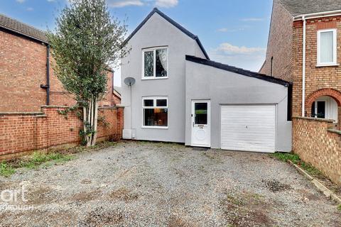 3 bedroom detached house for sale, Peterborough Road, Whittlesey