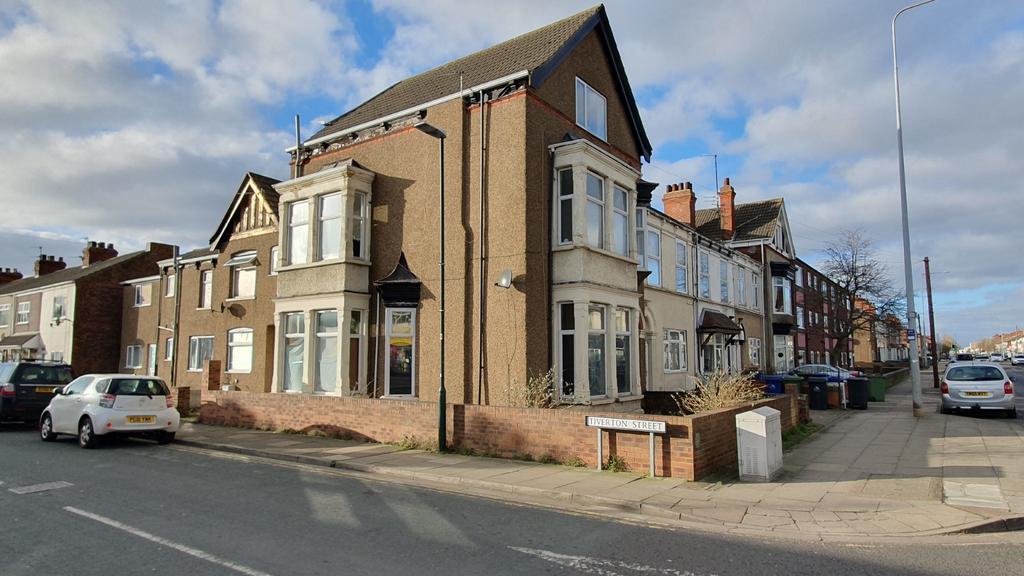 Five self-contained flats - end terrace for Sale