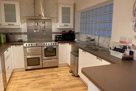 undefined, Heatherstone Avenue, Dibden Purlieu