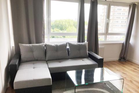 3 bedroom flat to rent, Whitgift House, 61 Westbridge Road, London, SW11 3TH