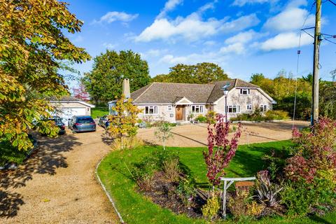 5 bedroom chalet for sale, Kirkham Road, Horndon-On-The-Hill, SS17