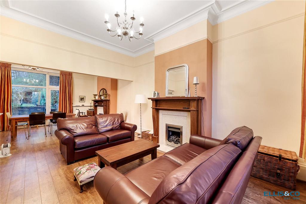 Holden Road, Woodside Park, N12 6 bed semidetached house for sale £
