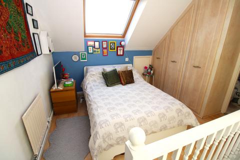 16 Round Mead, Stevenage, SG2 9PH