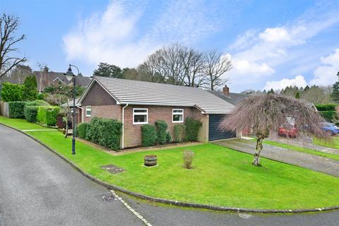 1 Lowburys, Dorking, RH4 3RJ