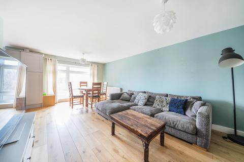 7, Southbury Lawn Road, Guildford, GU2 4DD