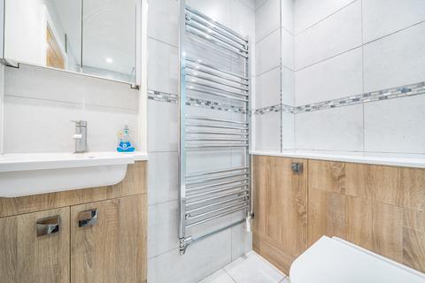 7, Southbury Lawn Road, Guildford, GU2 4DD