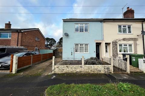 3 bedroom end of terrace house to rent, Old Bishopstoke