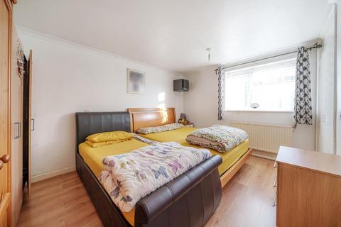 1 bedroom flat for sale, Slough,  Berkshire,  SL1