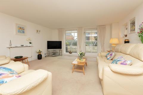 2 bedroom apartment for sale, West Cliff Road, Charleston Court, CT10